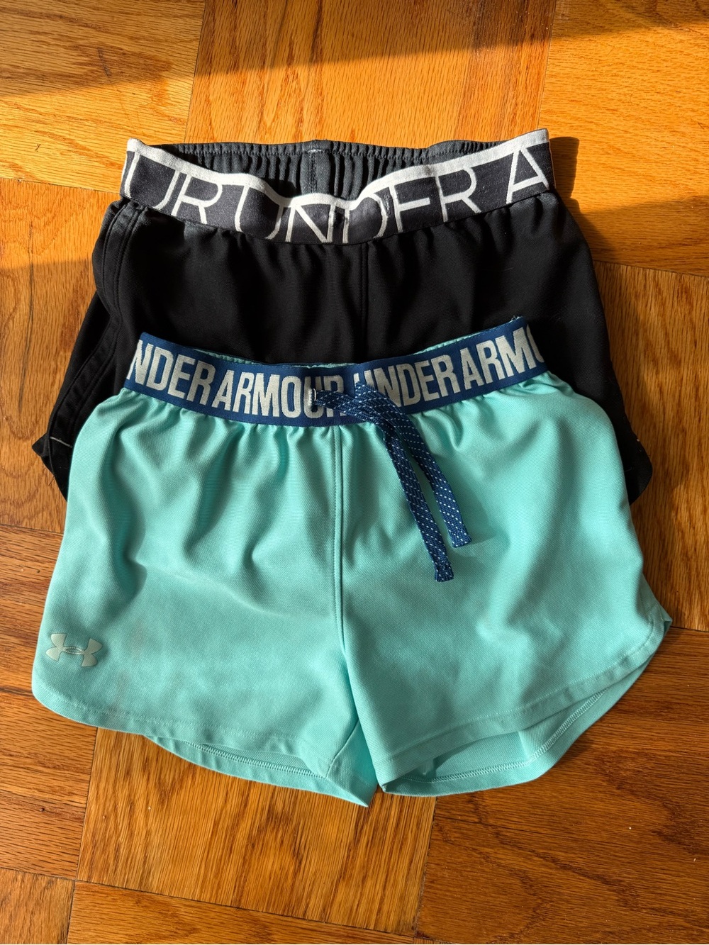 Under Armour shorts YM
